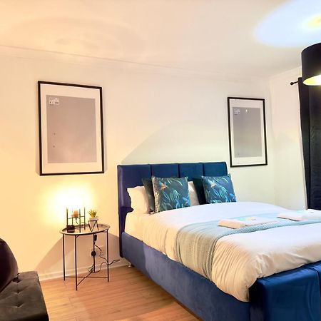 Rnm - Business Professionals Ready, Cost Effective For Large Stays! 3 Bedroom Lounge, Private Access & Entire Place, Kitchen & Washroom With Amenities, Smart Tv, Easy Access, Fast Wifi, Large Driveway, Great Transport Links, Near Worcester Hospital A Esterno foto