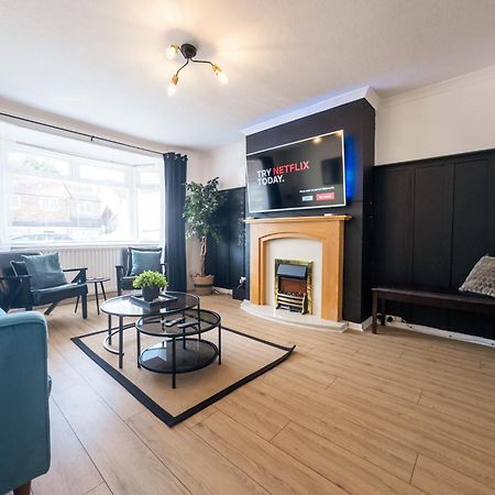 Rnm - Business Professionals Ready, Cost Effective For Large Stays! 3 Bedroom Lounge, Private Access & Entire Place, Kitchen & Washroom With Amenities, Smart Tv, Easy Access, Fast Wifi, Large Driveway, Great Transport Links, Near Worcester Hospital A Esterno foto