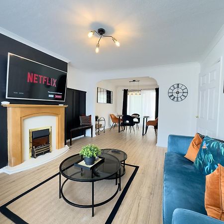 Rnm - Business Professionals Ready, Cost Effective For Large Stays! 3 Bedroom Lounge, Private Access & Entire Place, Kitchen & Washroom With Amenities, Smart Tv, Easy Access, Fast Wifi, Large Driveway, Great Transport Links, Near Worcester Hospital A Esterno foto