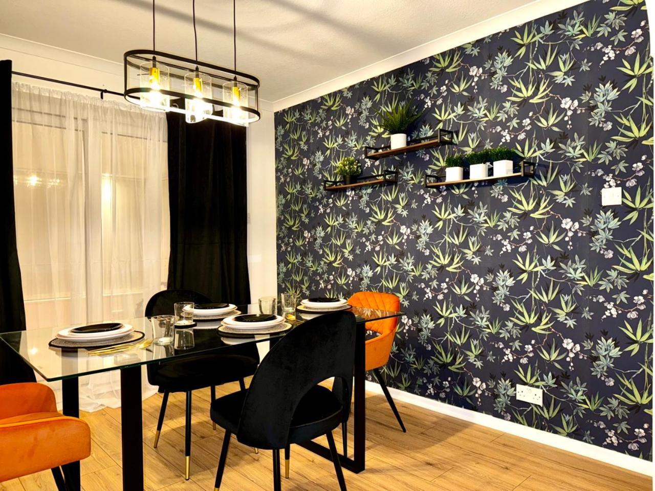 Rnm - Business Professionals Ready, Cost Effective For Large Stays! 3 Bedroom Lounge, Private Access & Entire Place, Kitchen & Washroom With Amenities, Smart Tv, Easy Access, Fast Wifi, Large Driveway, Great Transport Links, Near Worcester Hospital A Esterno foto